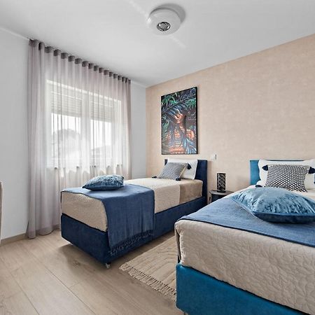 Apartment Leone Medulin Exterior photo