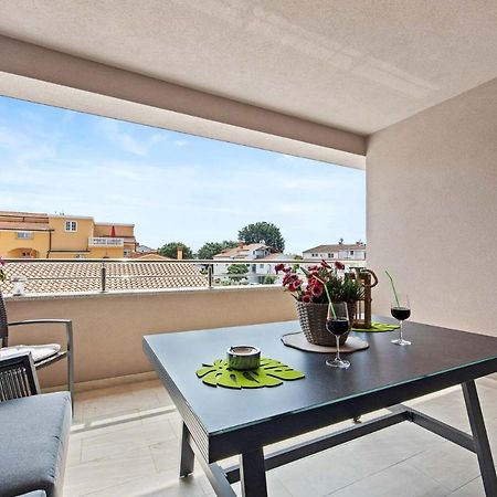 Apartment Leone Medulin Exterior photo