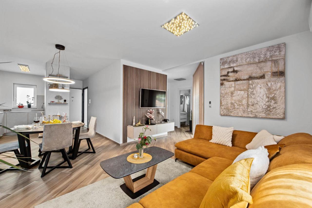 Apartment Leone Medulin Exterior photo